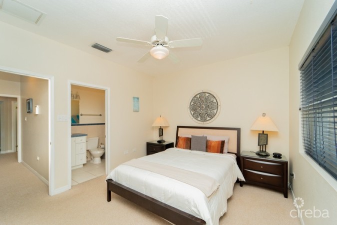 L' AMBIENCE TOWNHOME