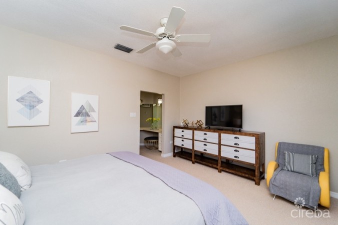 L' AMBIENCE TOWNHOME