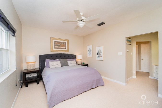 L' AMBIENCE TOWNHOME