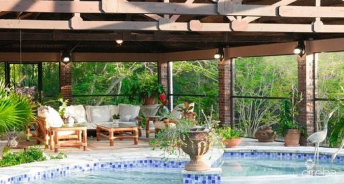 VILLA TOSCANA 4 BEDROOM PRIVATE PALAZZO AT COTTAGE BEACH REDUCED!