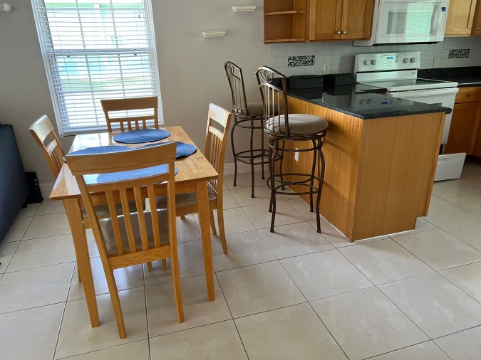 CLARENCE DRIVE HOUSE FOR RENT OFF CREWE RD