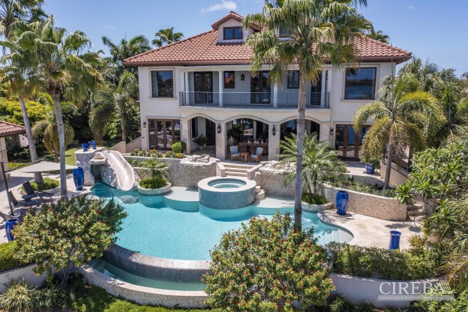 CASA MARE ESTATE AND GARDENS