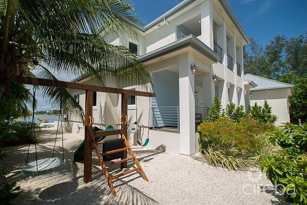 364 PATRICK'S AVENUE, PATRICKS ISLAND GRAND CAYMAN