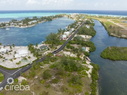 LARGE CAYMAN KAI OCEANFRONT LOT ON LITTLE SOUND WITH WATER CONNECTION