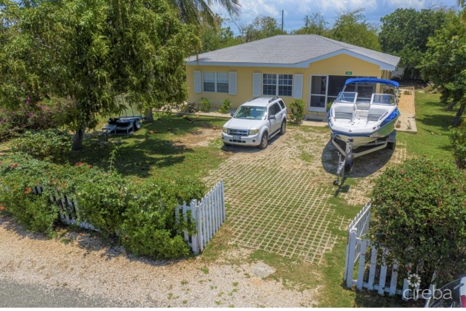 MANGO TREE VILLA