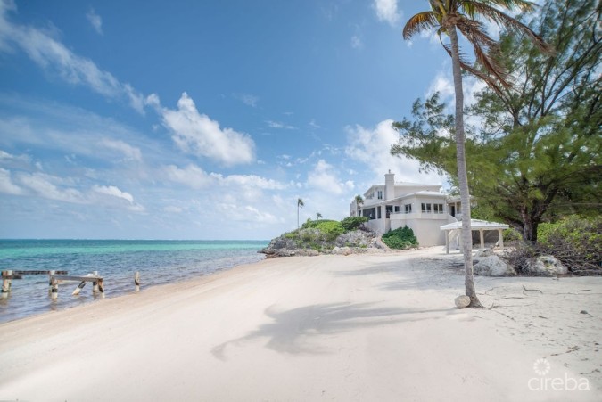 THE SAND BLUFF ESTATE | GUN BAY, EAST END