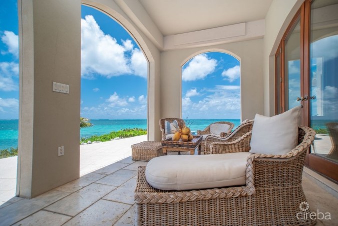 THE SAND BLUFF ESTATE | GUN BAY, EAST END