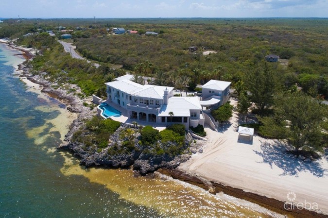 THE SAND BLUFF ESTATE | GUN BAY, EAST END