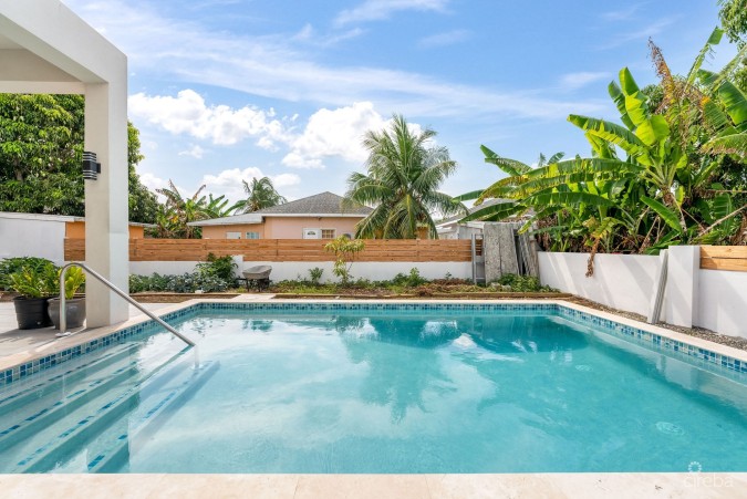 LUXURY DUPLEX OFF MARINA APT 1
