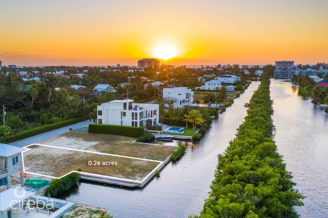 CLIPPER BAY 0.24 ACRES WITH 50 FT BOAT DOCK