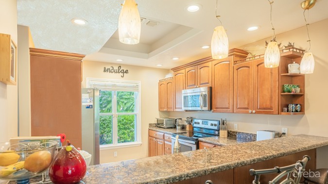 SELKIRK DRIVE DUPLEX - LAWSON RETREAT UNIT 1 & 2