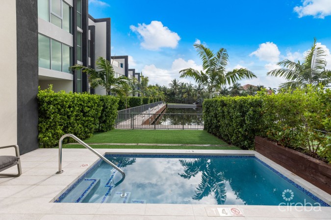 ONE CANAL POINT 10 WITH BOAT DOCK