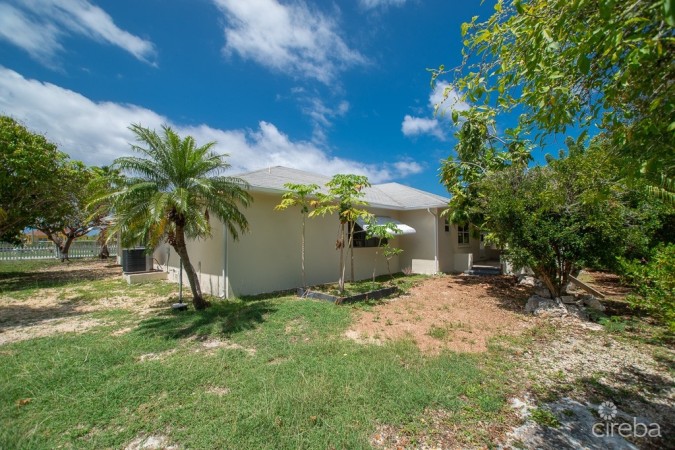 DUPLEX WITH DUAL ZONING FOR RESIDENTIAL AND EDUCATIONAL/RELIGION ZONES