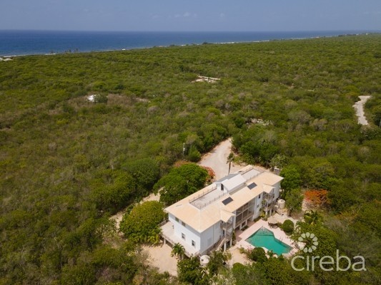 CAYMAN BRAC BLUFF TWIN ESTATE WITH POOL