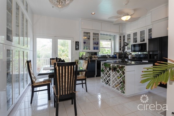 CAYMAN BRAC BLUFF TWIN ESTATE WITH POOL