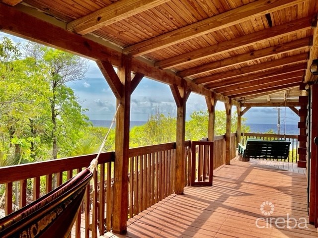 DOLPHIN LOOKOUT TREE HOUSE AND BEACH LOT IN SOUTH SIDE