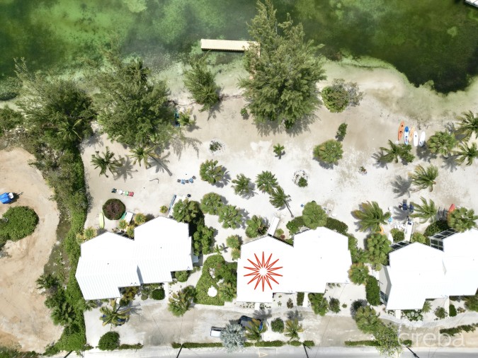 ISLAND HOUSES AT RUM POINT