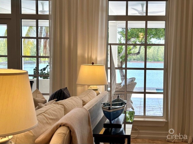 THE PARKSTONE, A SALT CREEK VILLA