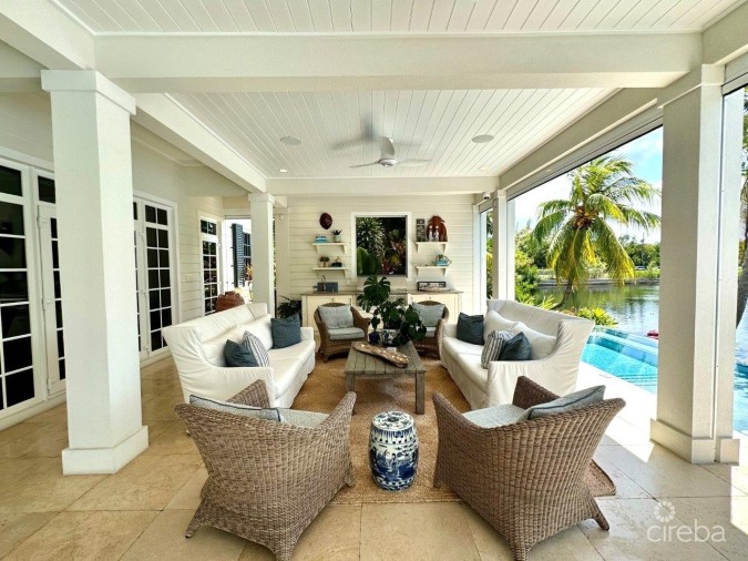 THE PARKSTONE, A SALT CREEK VILLA