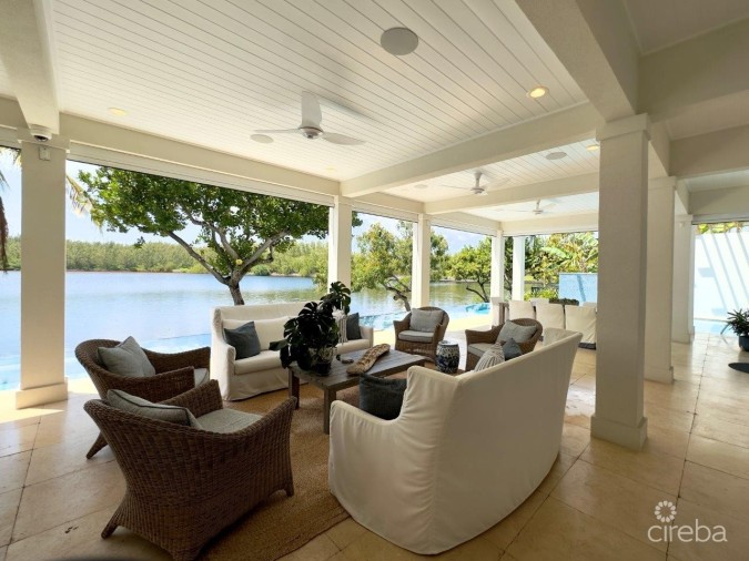 THE PARKSTONE, A SALT CREEK VILLA