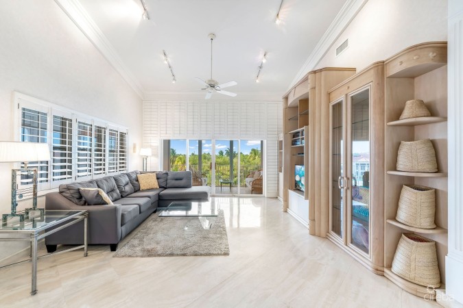 BRITANNIA 639 REGENT COURT