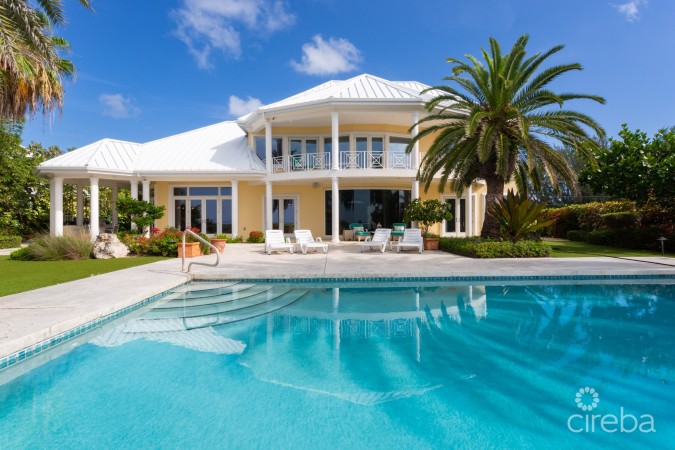 AQUA VISTA | SOUTH SOUND LUXURY BEACH FRONT LIVING