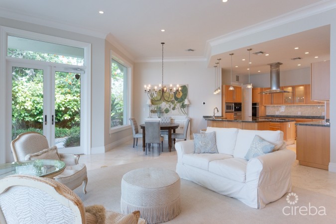 AQUA VISTA | SOUTH SOUND LUXURY BEACH FRONT LIVING