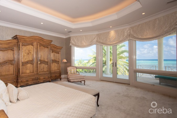 AQUA VISTA | SOUTH SOUND LUXURY BEACH FRONT LIVING