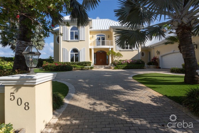 AQUA VISTA | SOUTH SOUND LUXURY BEACH FRONT LIVING