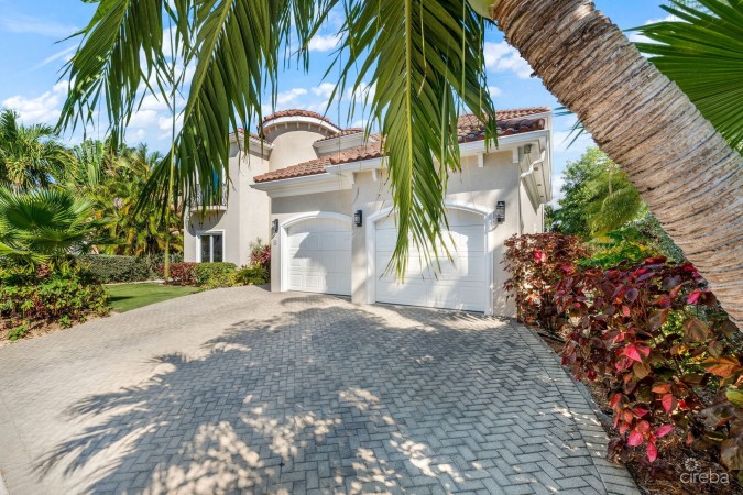 CYPRESS POINTE GOLF COURSE FRONTING 4 BED