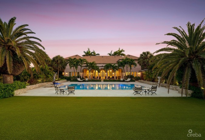 VILLA MARE; A VISTA DEL MAR ESTATE HOME