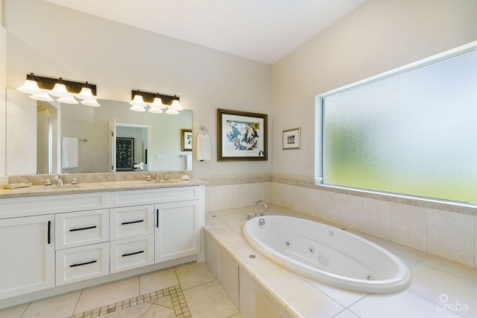 CYPRESS POINTE GOLF COURSE FRONTING 4 BED