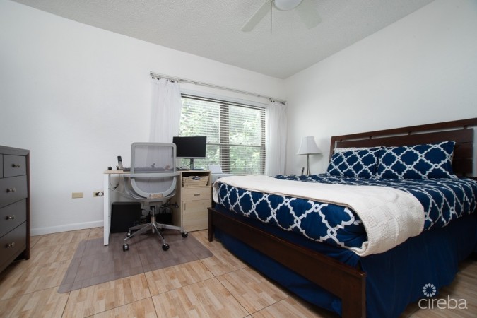 GEORGE TOWN VILLAS UNIT 206