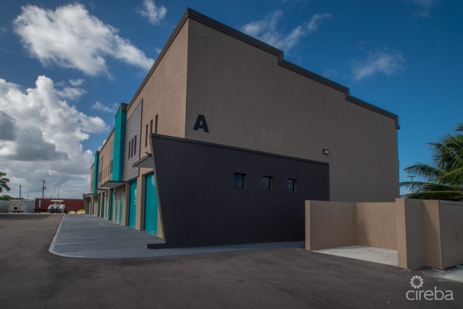 STORAGE WAREHOUSE UNIT 4 AIRPORT COMMERECE PARK CICO AVENUE