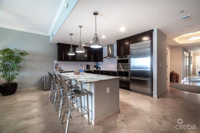 SOUTH BAY BEACH CLUB - 4 BED