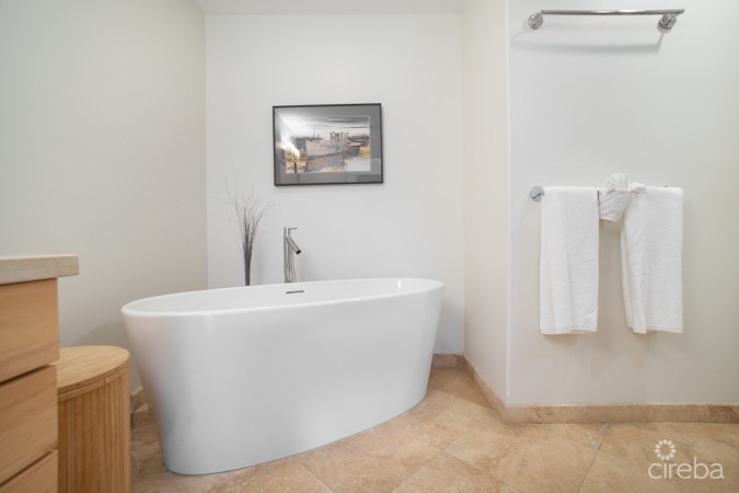 SOUTH BAY BEACH CLUB - 4 BED