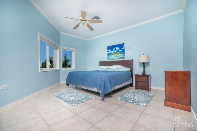 OCEAN VIEW POINSETTIA B8 PENTHOUSE