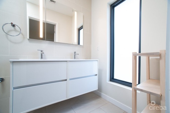 VELA - FANTASTIC 3 BED! PHASE 2