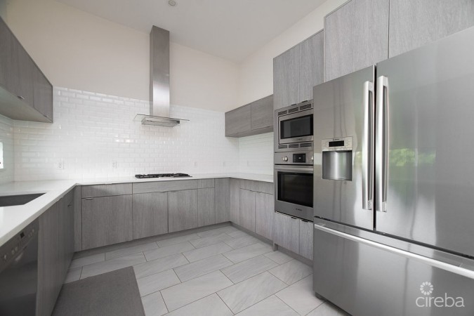 VELA - FANTASTIC 3 BED! PHASE 2
