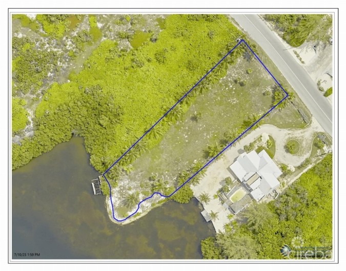 CAYMAN KAI CANAL LOT