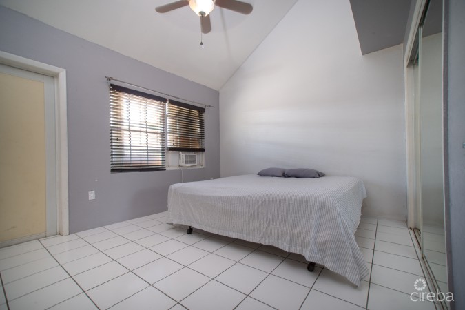 PLEASANT PALMS 2 BEDROOM IN WEST BAY