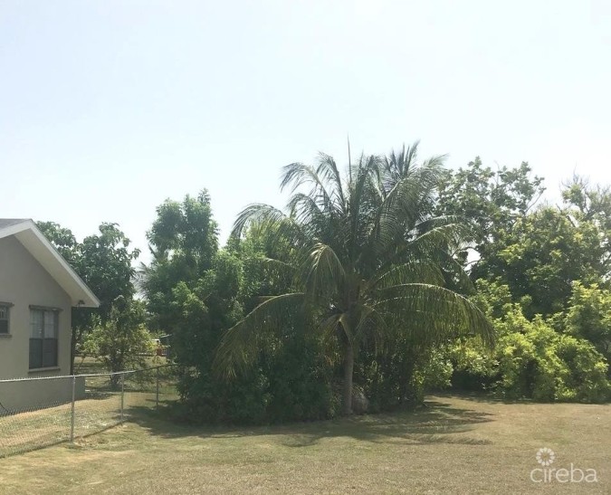 LAND AT THE CORNER OF NORTHWARD RD AND TIBBETTS WAY