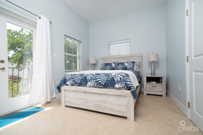 VILLA D'THERESA END UNIT