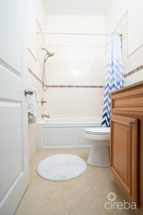 VILLA D'THERESA END UNIT
