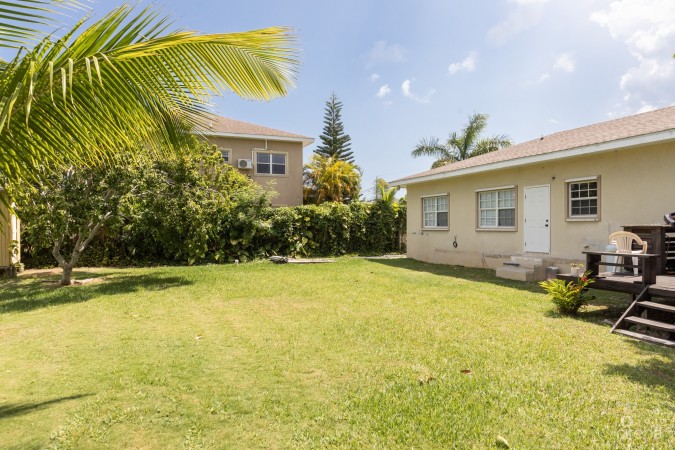 SUMMIT CRESCENT RENOVATED 2 BED