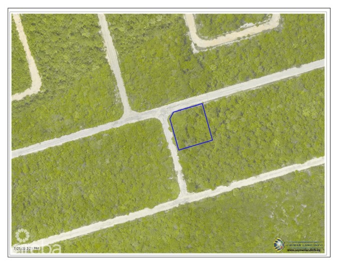 SELWORTHY GROVES LOT, CAYMAN BRAC BLUFF