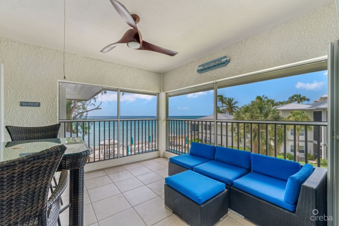 TAMARIND BAY 25, SEVEN MILE BEACH PENTHOUSE WITH ROOFTOP TERRACE