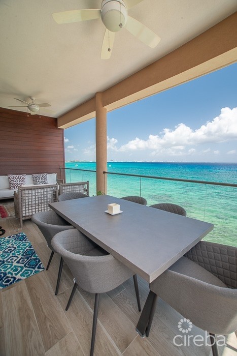 SEADREAMS STUNNING UNIT W/ UPGRADES