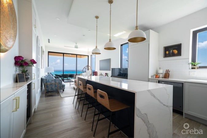 SEADREAMS STUNNING UNIT W/ UPGRADES