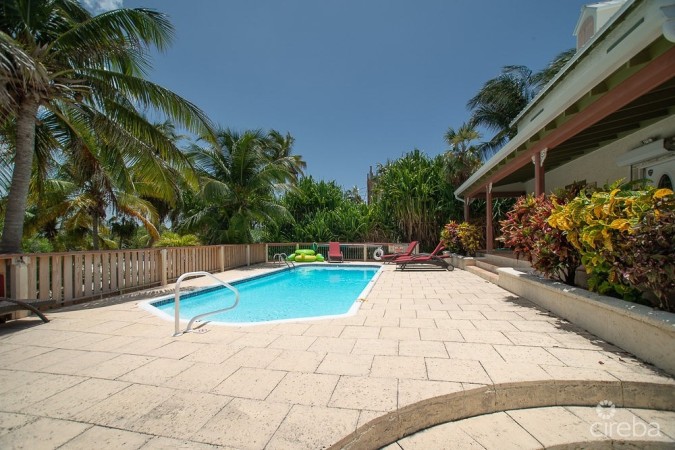 HERITAGE HOUSE - RUM POINT DRIVE